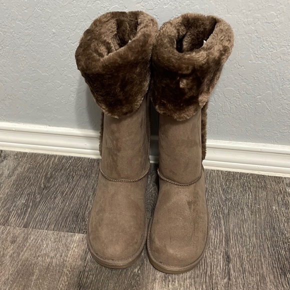 Arizona Boots Tan Color Size 8 - Picture 1 of 6